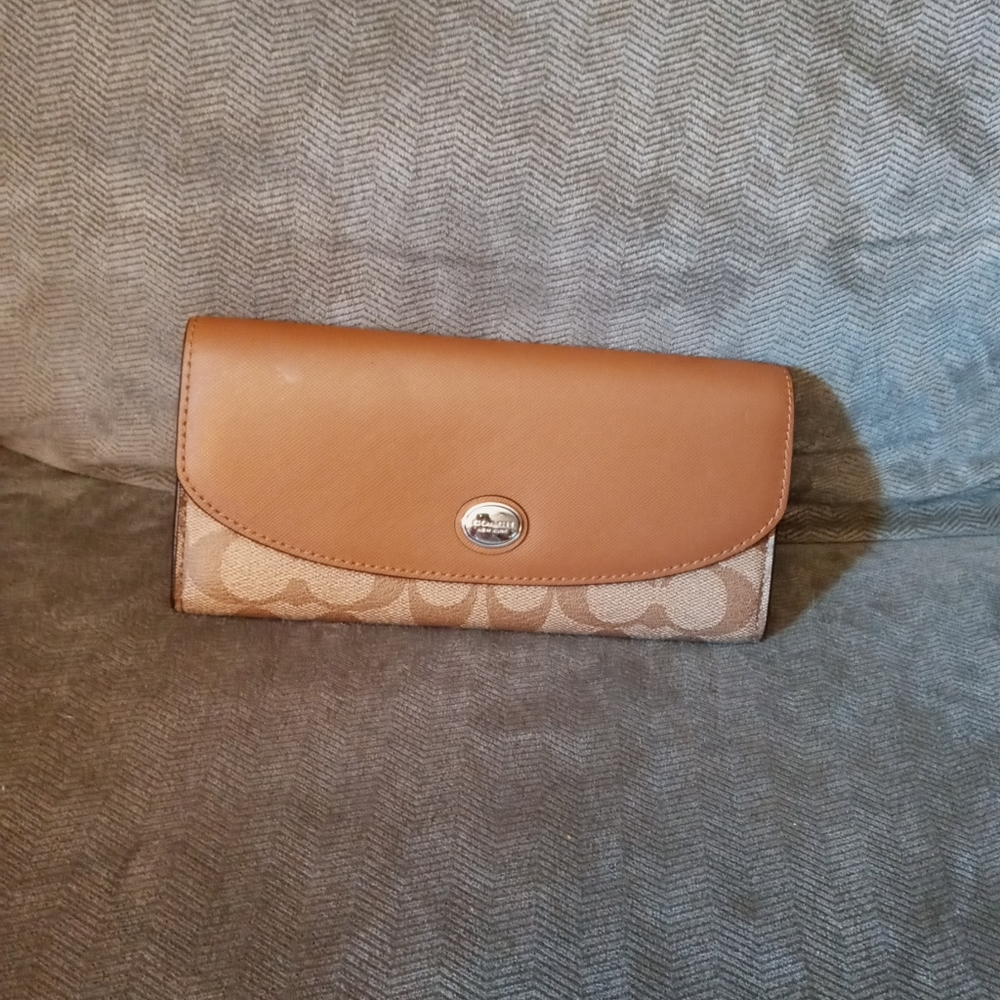 Coach Signature Logo Wallet